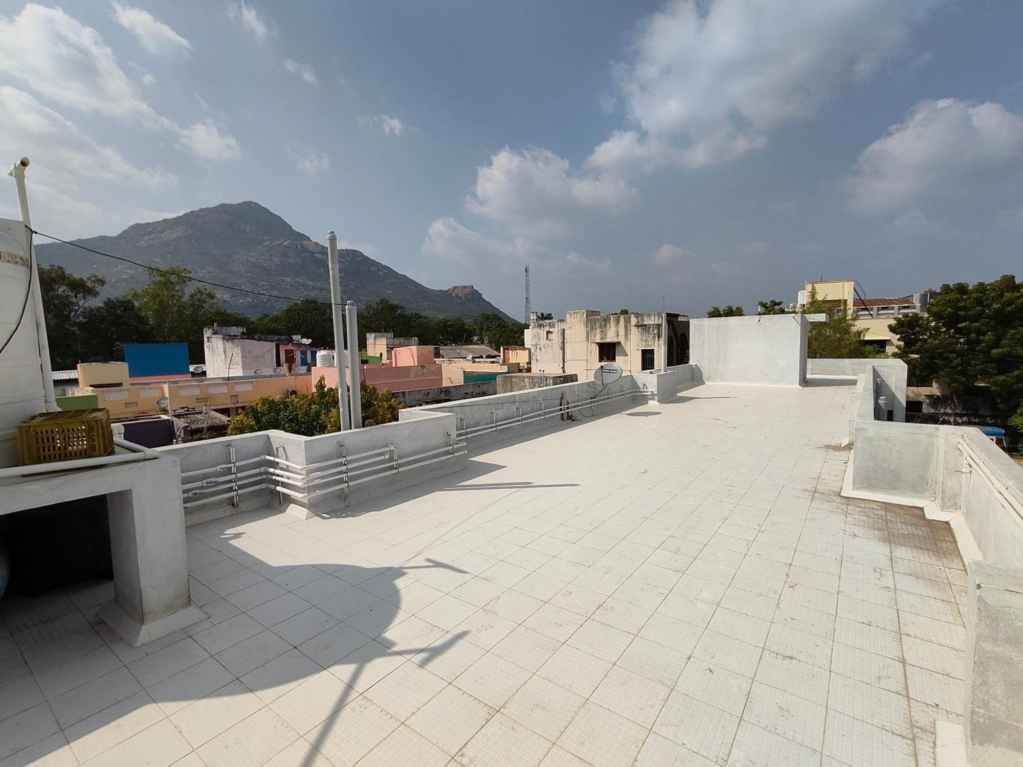 Nivas Hill View Homestay Tiruvannamalai Exterior photo